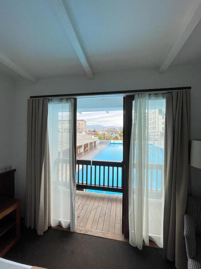 Dem Hotel Szuhumi Kültér fotó